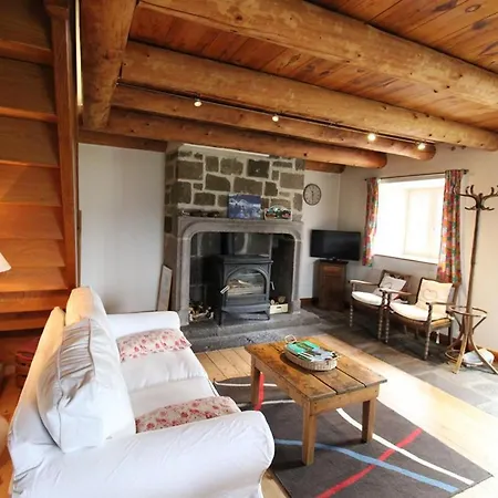 Holiday home Charmante Maison Au Coeur Du Parc Des Volcans D'auvergne, Ideale Pour 4 Pers Avec Cheminee Et Jardin - Fr-1-742-371 Albepierre-Bredons