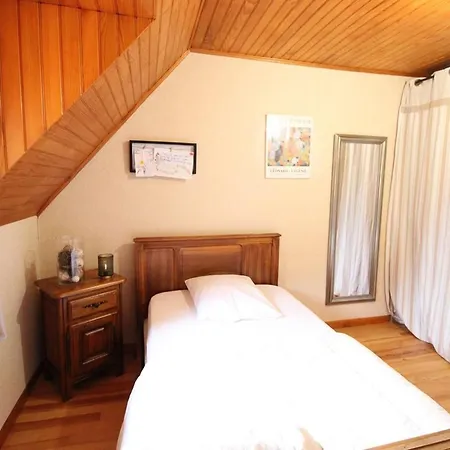 Charmante Maison Au Coeur Du Parc Des Volcans D'auvergne, Ideale Pour 4 Pers Avec Cheminee Et Jardin - Fr-1-742-371 *